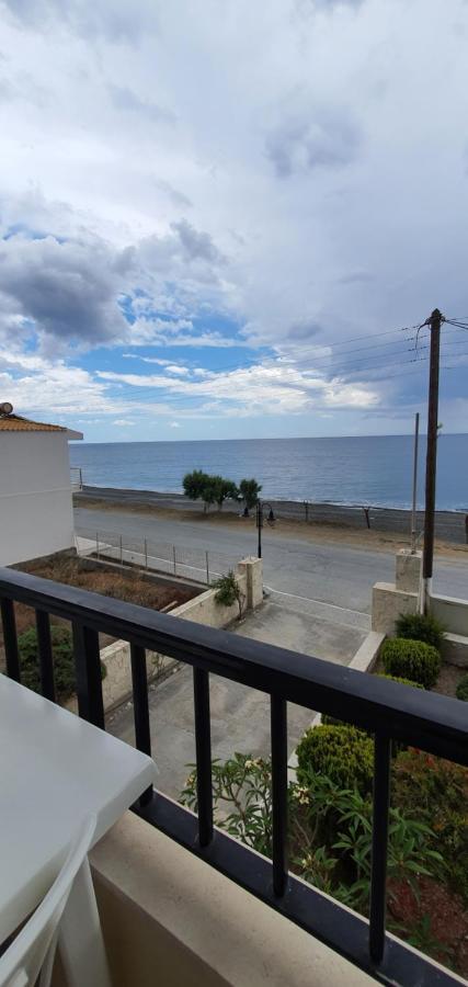 Eirini Apts On The Beach Psari Forada Extérieur photo